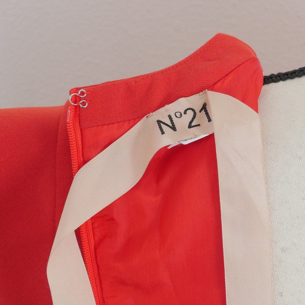 No 21 Red Short Sleeve Pin Tucked Pleated Front Vintage Mid Length Dress - Picture 3 of 13